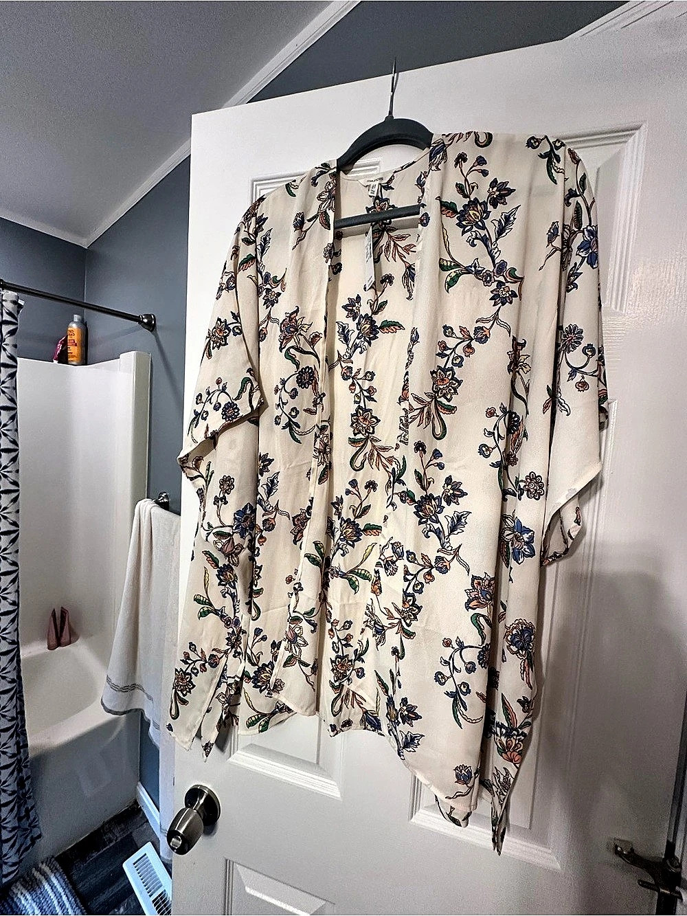 Maurices Floral Tunic in Cream & Blue NWT